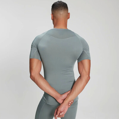 MyProtein Mens Essentials Training Baselayer Short Sleeve T-Shirt Sturm