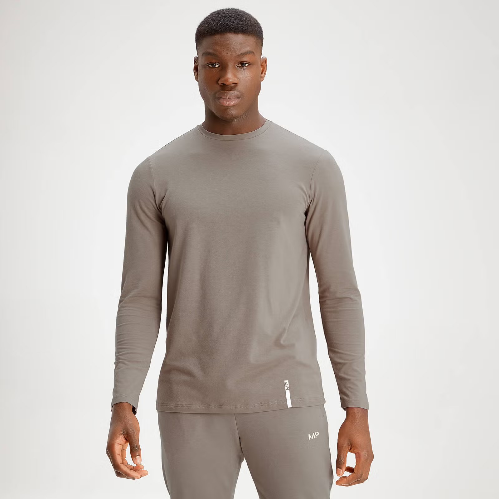 MyProtein Mens Luxe Classic Long Sleeve Crew grau-braun XL (xlarge)