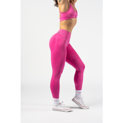 Nebbia High Waisted Push-Up Leggings TOTALLY SEAMLESS 303 pink