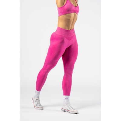 Nebbia High Waisted Push-Up Leggings TOTALLY SEAMLESS 303 pink