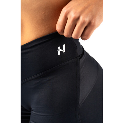 Nebbia V-shaping Belt Shorts STRONG BEAUTY 428 sort